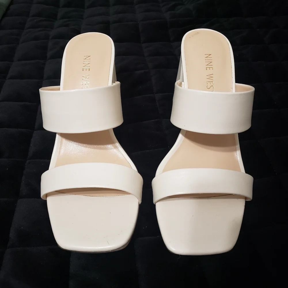 Nine West Block Heel Slip Ons - Picture 3 of 10